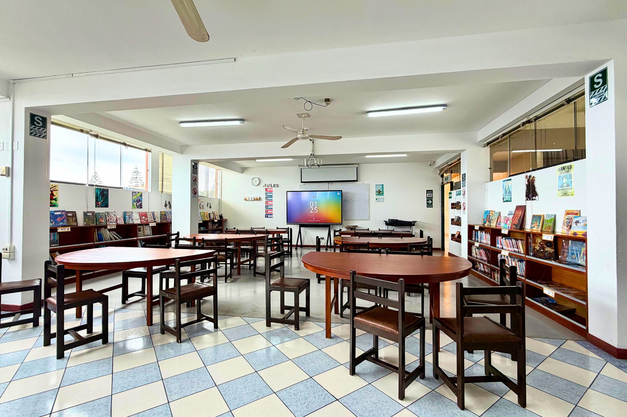 BIBLIOTECA (2)