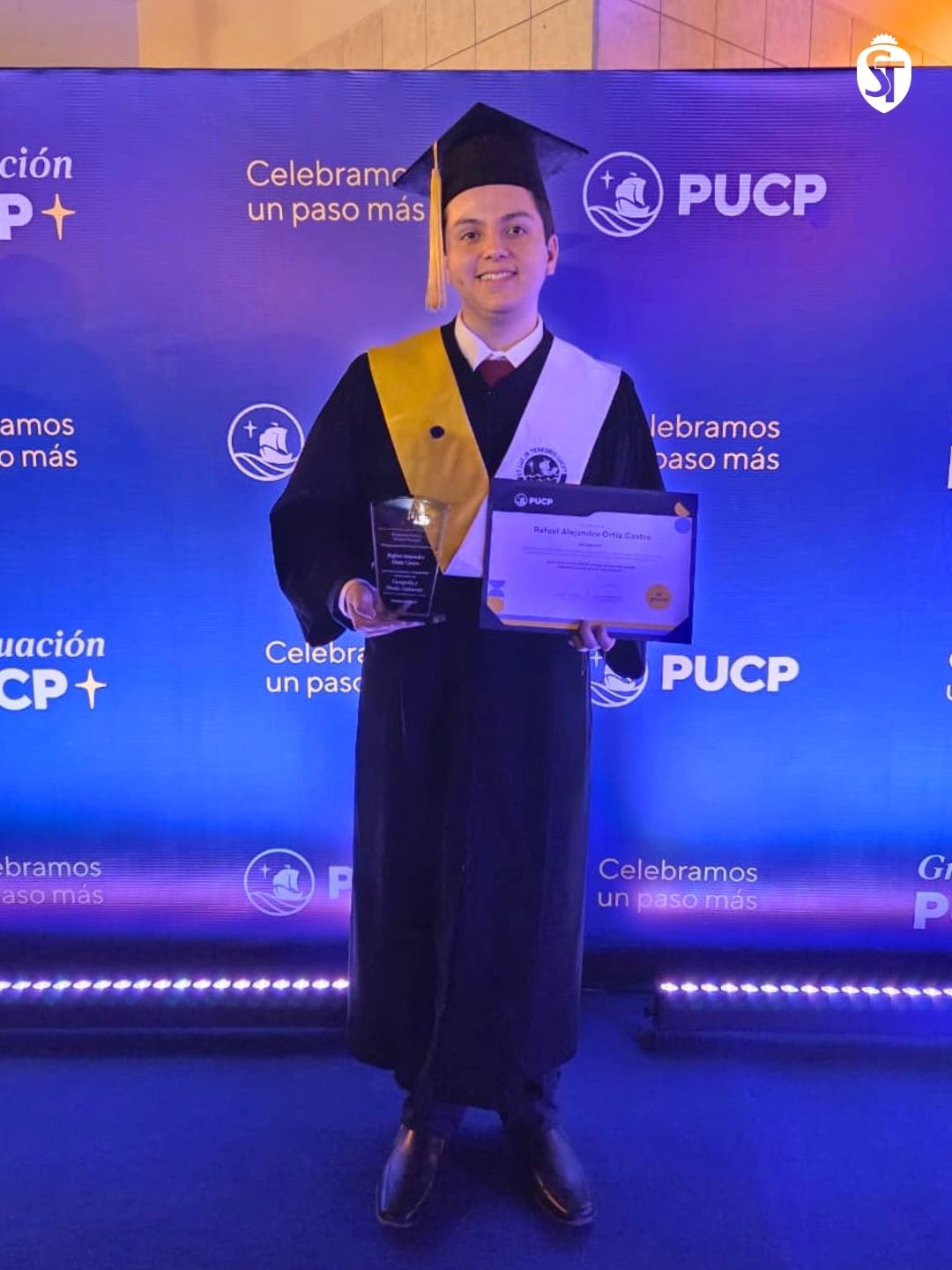 Rafael Alejandro Ortiz Castro - PUCP