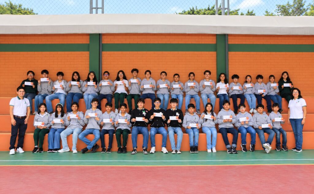 ¡Talento y originalidad! Estudiantes de Santa Teresita destacan en el manejo de Canva