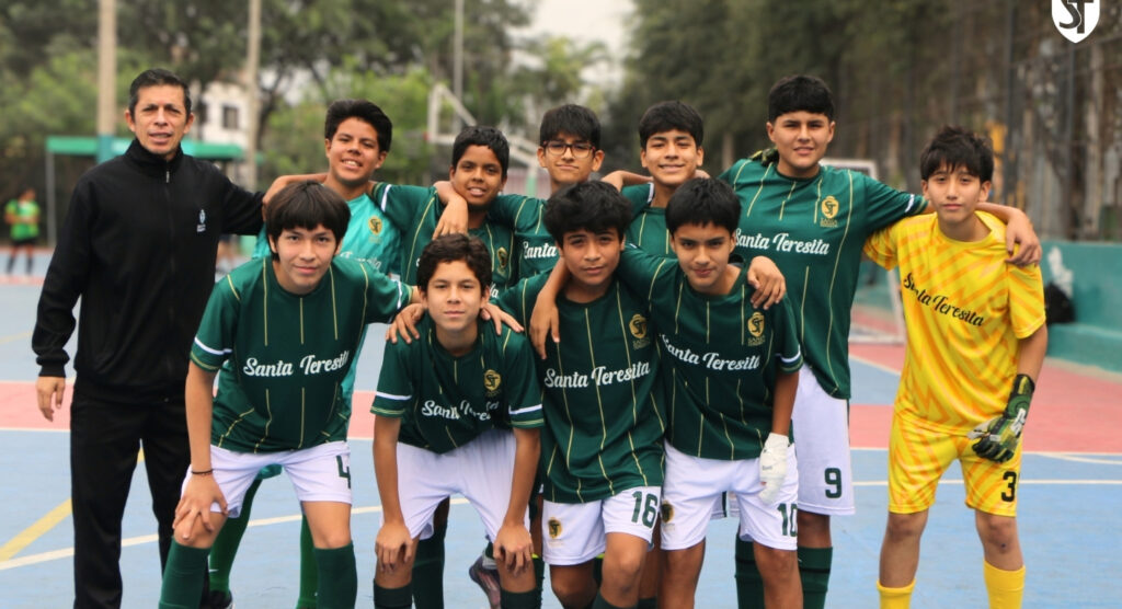 Con garra y corazón: Nuestros estudiantes U-13 compitieron en los Juegos Escolares de Futsal